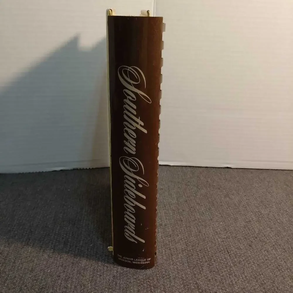 Southern Sideboards Cookbook 1978 Junior League Jackson MS Spiral Bound